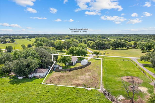 6122 Avenue A, Santa Fe, TX 77510