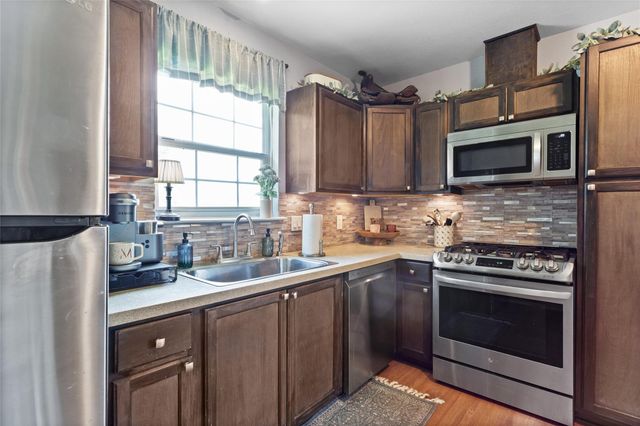 6122 Avenue A, Santa Fe, TX 77510