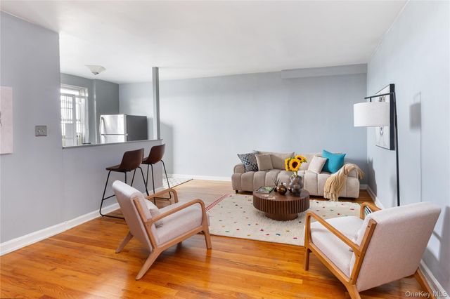 10221 63rd Road A67, Forest Hills, NY 11375