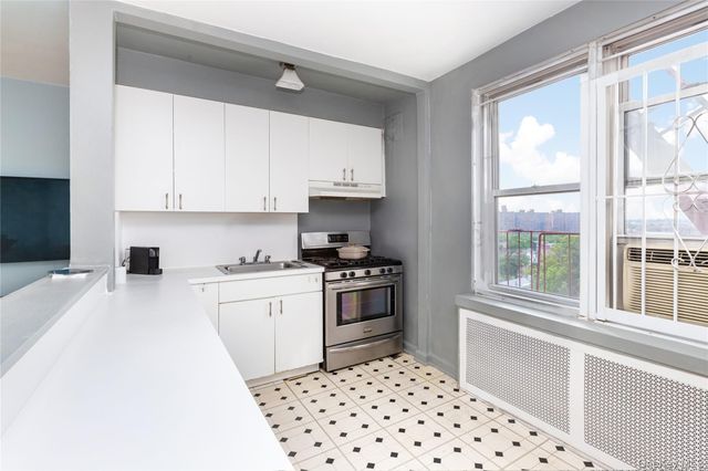 10221 63rd Road A67, Forest Hills, NY 11375