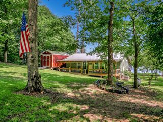 565 County Road 3150, Colmesneil, TX 75938