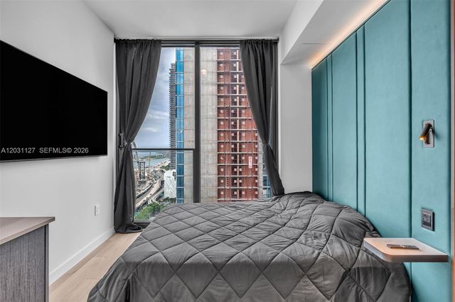 20 NE 11th St 3106B, Miami, FL 33132