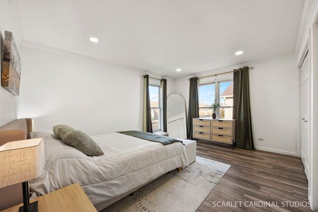 528 Pershing Avenue G, Glen Ellyn, IL 60137