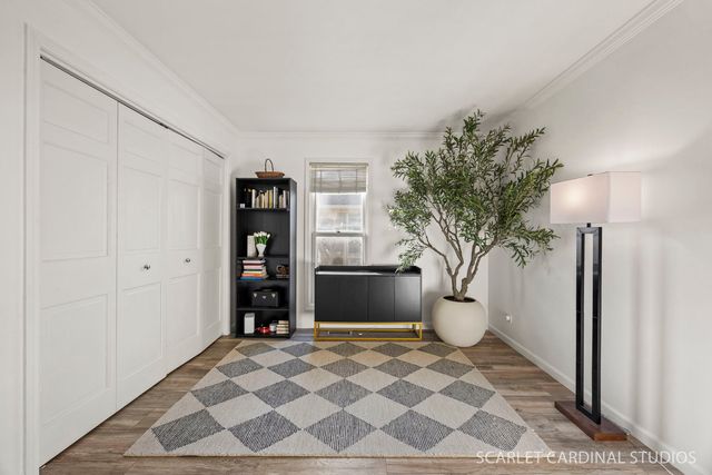 528 Pershing Avenue G, Glen Ellyn, IL 60137