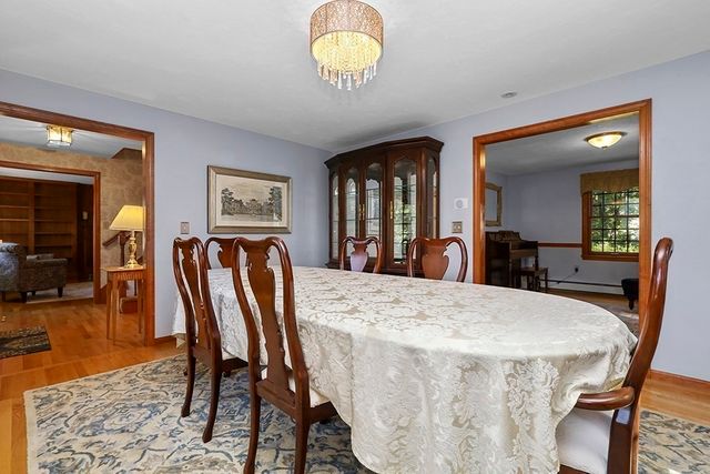 6 Lydia Ln, Franklin, MA 02038