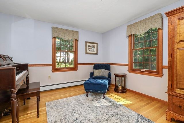 6 Lydia Ln, Franklin, MA 02038