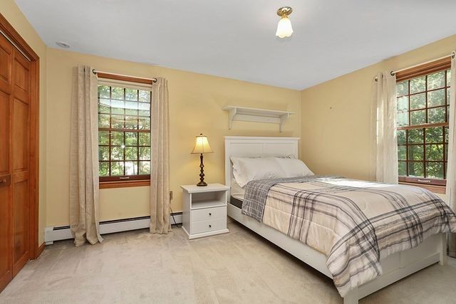 6 Lydia Ln, Franklin, MA 02038