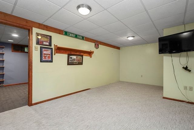 6 Lydia Ln, Franklin, MA 02038