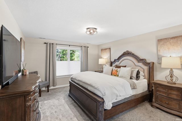 13634 Saddle Creek Lane, Grabill, IN 46741