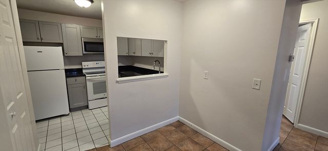 32 Annese Rd 4, Chelsea, MA 02150