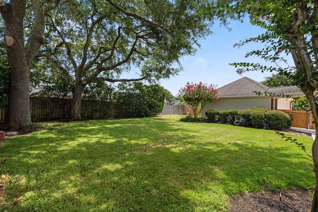 16710 Rustic Colony Drive, Sugar Land, TX 77479