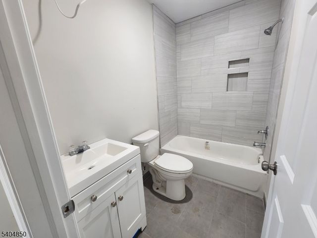 262 Sherman St, Passaic City, NJ 07055