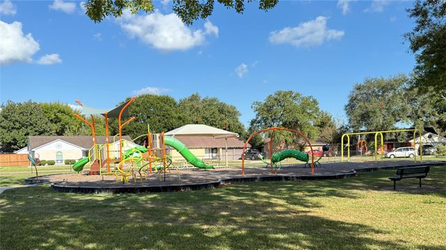 9910 Rustic Rock Road, La Porte, TX 77571