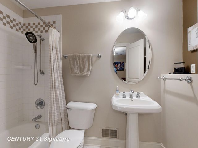 5301 Chin Maya Drive, Swartz Creek, MI 48473