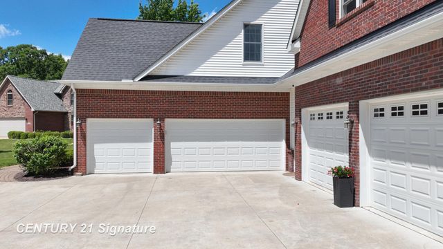 5301 Chin Maya Drive, Swartz Creek, MI 48473
