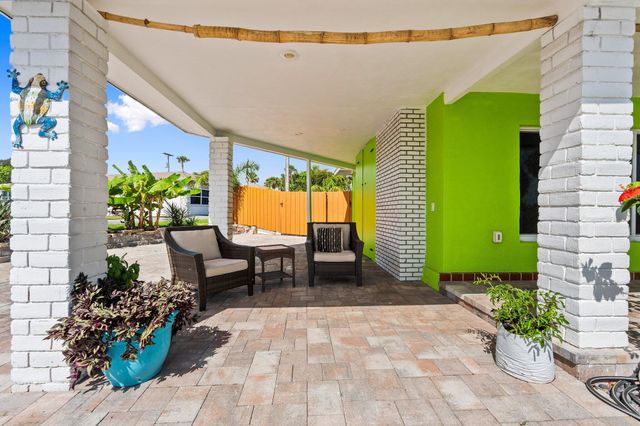 5203 S Indian River Drive, Fort Pierce, FL 34982