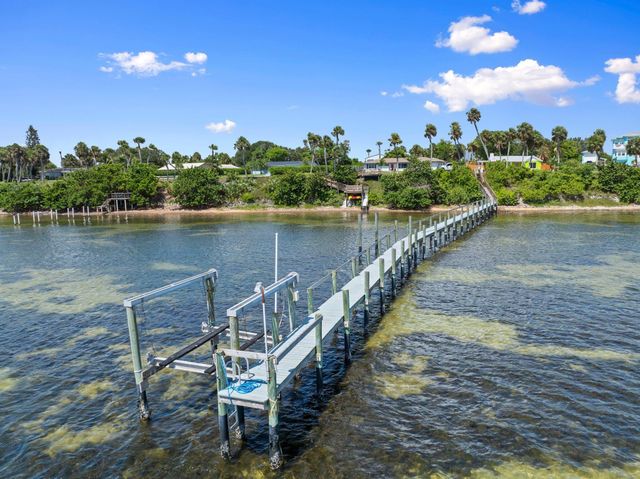 5203 S Indian River Drive, Fort Pierce, FL 34982