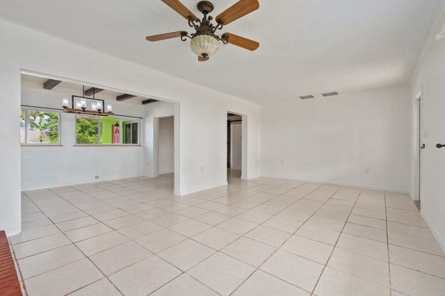 5203 S Indian River Drive, Fort Pierce, FL 34982
