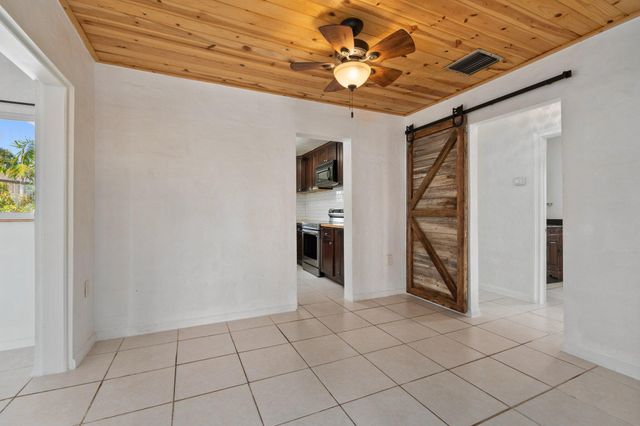 5203 S Indian River Drive, Fort Pierce, FL 34982