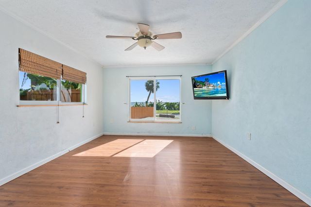 5203 S Indian River Drive, Fort Pierce, FL 34982