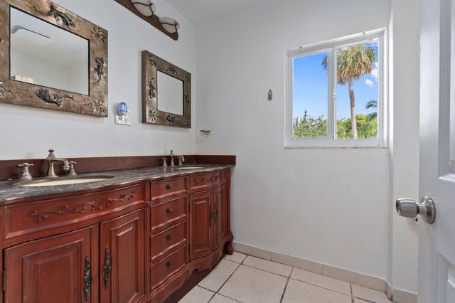 5203 S Indian River Drive, Fort Pierce, FL 34982