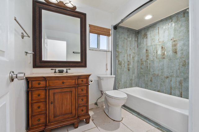 5203 S Indian River Drive, Fort Pierce, FL 34982