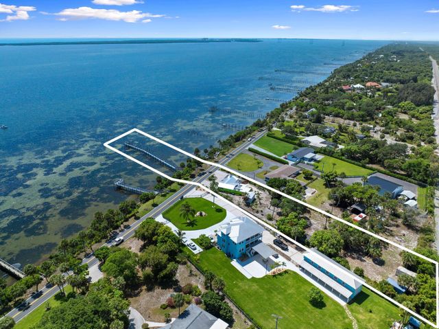 5203 S Indian River Drive, Fort Pierce, FL 34982