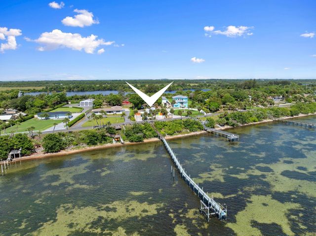 5203 S Indian River Drive, Fort Pierce, FL 34982