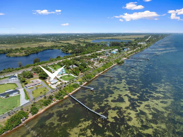 5203 S Indian River Drive, Fort Pierce, FL 34982