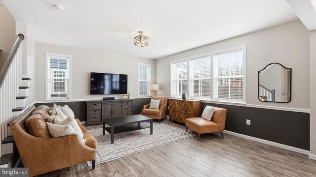 1055 ASPEN RD, Stafford, VA 22554