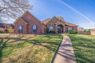 104 Glen Rose Trail, White Oak, TX 75693