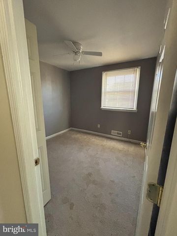 20 LAMP POST LN, Cherry Hill, NJ 08003