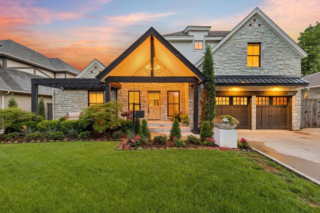 1204 Belford Avenue, Nichols Hills, OK 73116