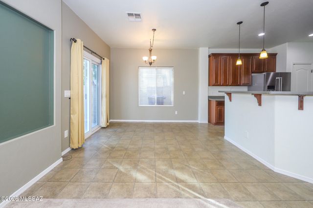 6245 S Stonechat Drive, Tucson, AZ 85756