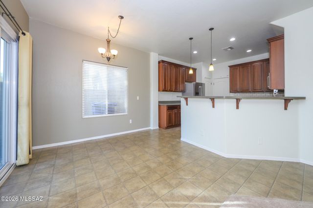 6245 S Stonechat Drive, Tucson, AZ 85756