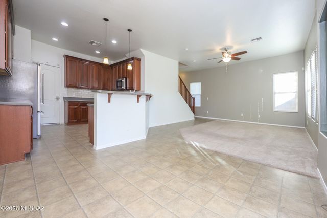 6245 S Stonechat Drive, Tucson, AZ 85756