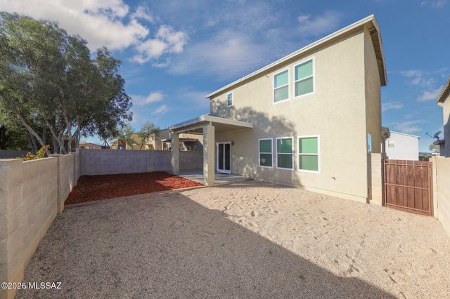 6245 S Stonechat Drive, Tucson, AZ 85756