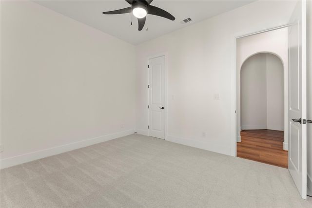 18 Dawning Flower Drive, Tomball, TX 77375