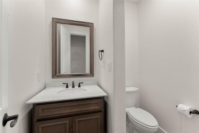 18 Dawning Flower Drive, Tomball, TX 77375