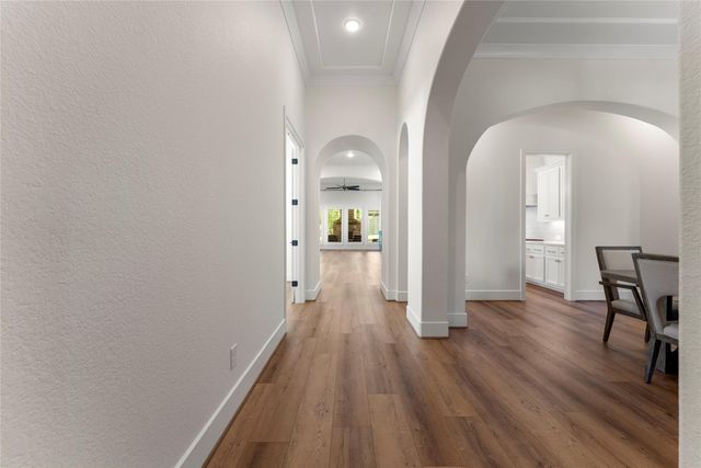18 Dawning Flower Drive, Tomball, TX 77375