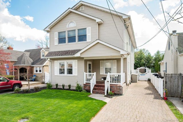 38 Orchard Street, Merrick, NY 11566
