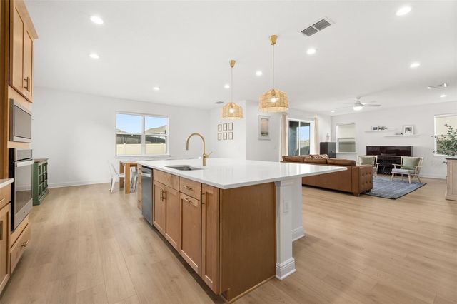 4445 LIONS GATE AVENUE, Clermont, FL 34711