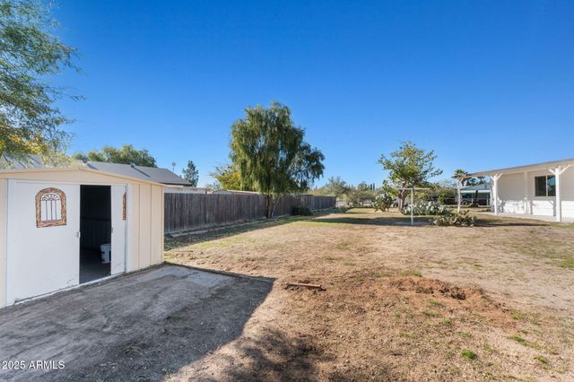 23865 W Coleman Drive, Congress, AZ 85332