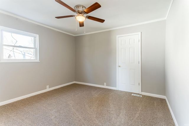 5011 Manor Court, Evansville, IN 47710