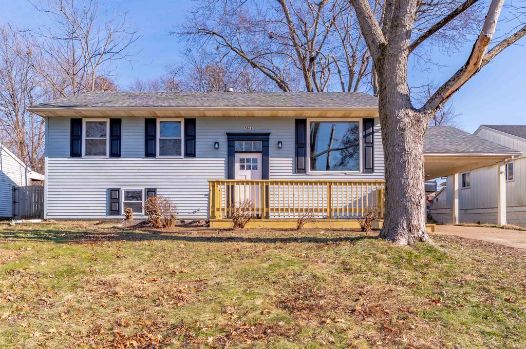 5011 Manor Court, Evansville, IN 47710