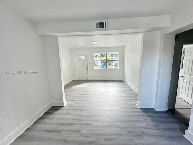 5903 SW 26th Ter 0, West Park, FL 33023