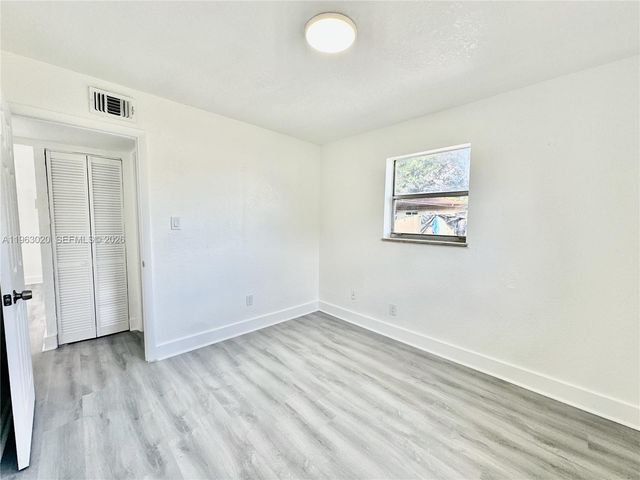 5903 SW 26th Ter 0, West Park, FL 33023