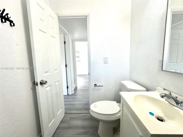 5903 SW 26th Ter 0, West Park, FL 33023