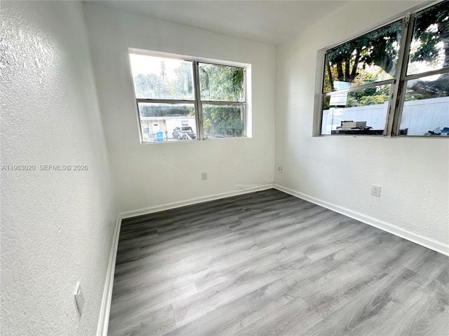 5903 SW 26th Ter 0, West Park, FL 33023