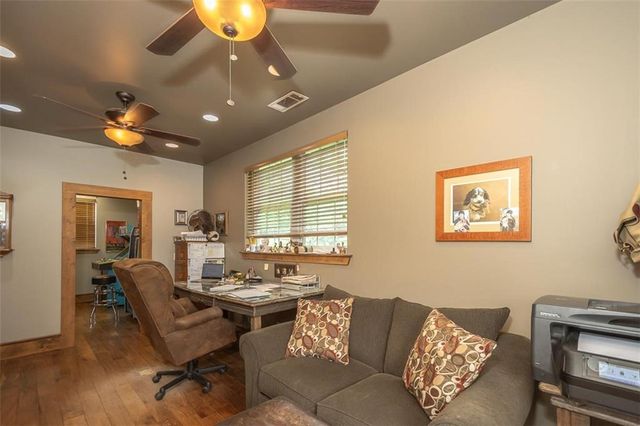 364 E 1600 Road, Baldwin City, KS 66006